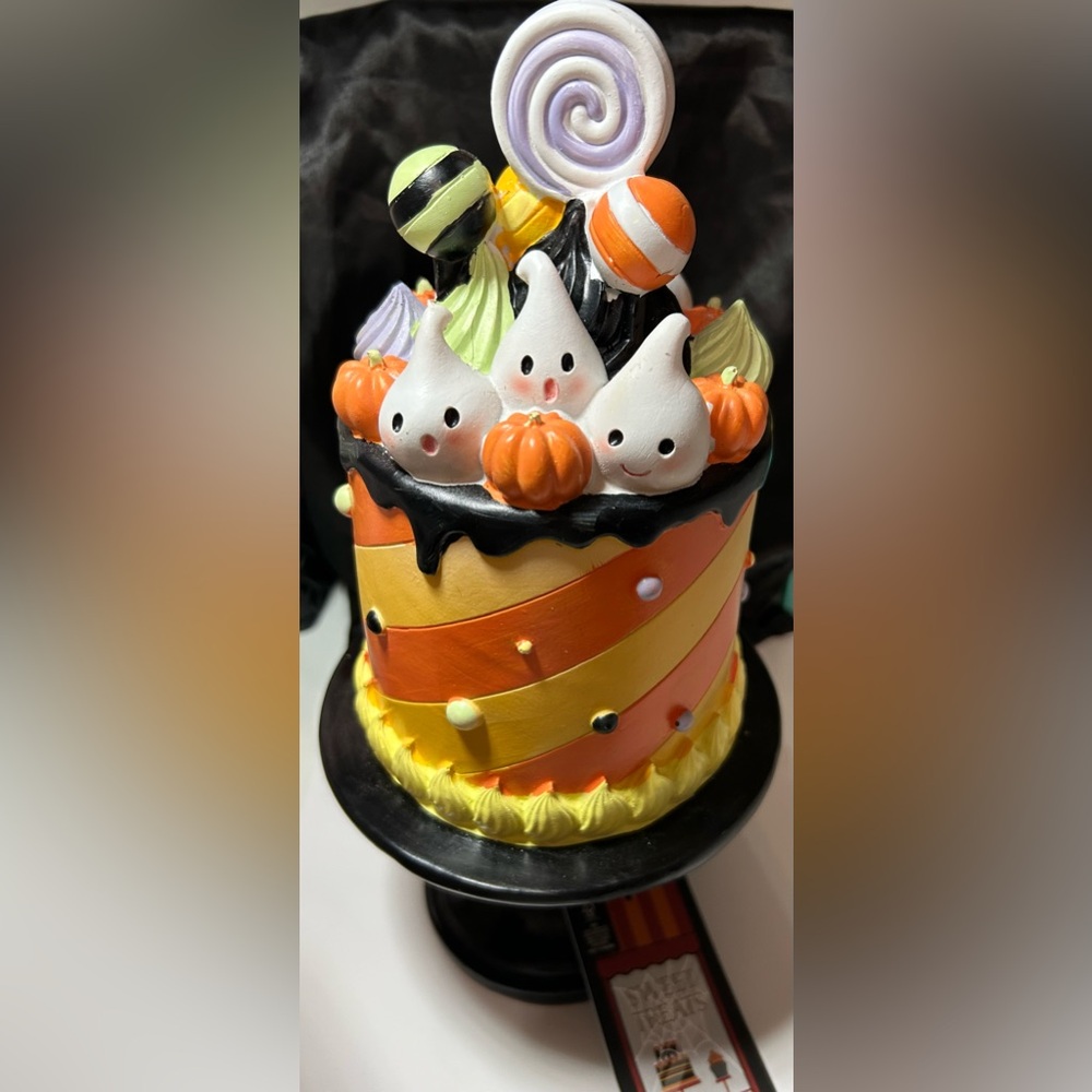 Sweet Treats Halloween Cake Ghost Pumpkins Candy Icing Decoration